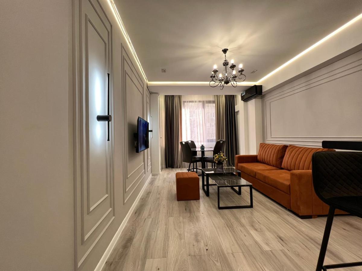 Cozy Apt 3 City Center Jerevan Eksteriør billede